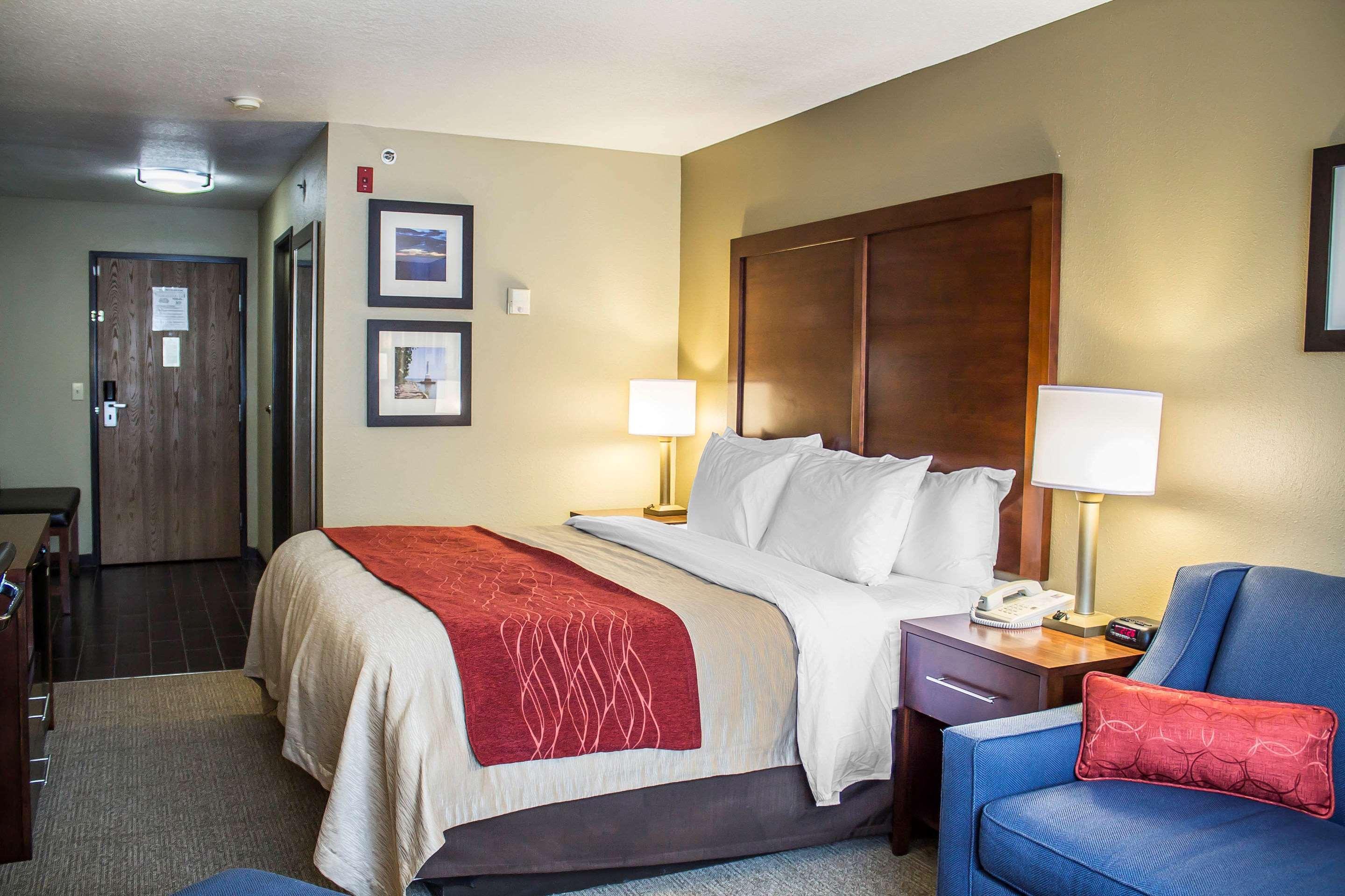 הורון Comfort Inn River'S Edge מראה חיצוני תמונה